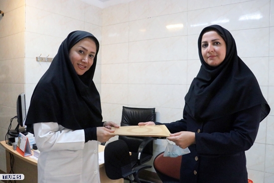 قدردانی از اساتید دانشکده طب ایرانی به مناسبت هفته بزرگداشت مقام معلم  